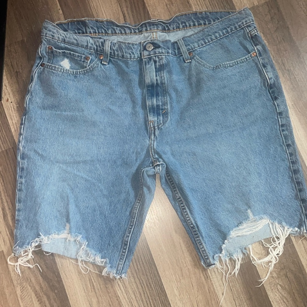 511 Levi denim shorts